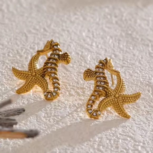Seahorse Starfish Crystal 18K Gold Stainless Steel Waterproof Earrings - Picture 1 of 11